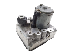 Abs-pumppu Mercedes E W210 0024319712 0265217007 Bosch 3031