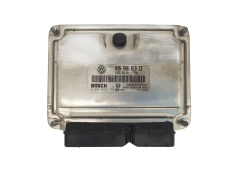 Ohjausyksikkö 045906019CE 0281013179 VW Skoda Bosch 3301