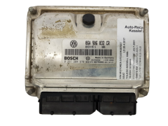 Ohjausyksikkö Seat 06A906032CR 0261204970 Bosch