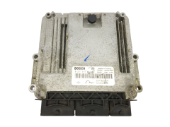 Ohjausyksikkö 237102265R 237102499R 0281019382 Renault Bosch