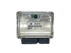 Ohjausyksikkö 038906019JK 0281011075 VW Bosch 62732
