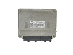 Ohjausyksikkö 03E906023B 5WP40808 04 VW Siemens 43472