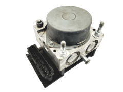 Abs-pumppu Clio 3 Renault 0265800559 8200747140 Bosch 45937
