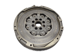 Vauhtipyörä 123009802R 2.3 dci Renault Master 3 Movano NV400