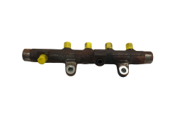 Polttoaineruisku Siemens VDO 8200815617 5WS40154 Renault 1.5 DCI