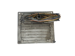 Moottorin Ohjausyksikkö Ford 6S61-12A650-FD S120977315D Siemens 38198