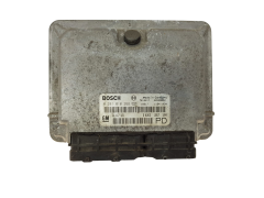 Ohjausyksikkö Opel 24417169 0281010268 Bosch GM 15080