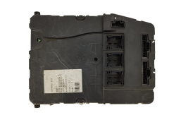 Ohjausyksikkö UCH X84 N2 8200306434 S118400220C Renault Siemens 1275