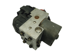 Abs-pumppu Volvo V40 S40 30857585 0273004224 Bosch 66990