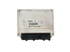 Ohjausyksikkö 8D0907557S 0261204183 Audi Bosch 37553