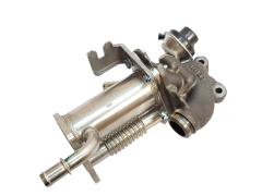 EGR Jäähdytin Renault 1.5 DCI 147355713R Uusi Alkuperäinen EGR Jäähdytin Renault 1.5 DCI 147355713R Uusi Alkuperäinen