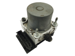 Abs-pumppu Opel Corsa C 13182319 0265800443 0265231583 Bosch 67466