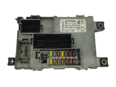 Ohjausyksikkö BSI Fiat 01372064080 28385770 Delphi 68683