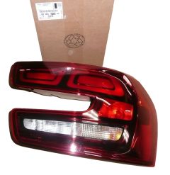 Valaisin Oikea Taka Alkuperäinen 9816431380 Citroen Valaisin Oikea Taka Alkuperäinen 9816431380 Citroen