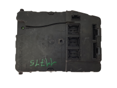 Ohjausyksikkö UCH X84 N2 8200309690 S118400220D Renault Siemens 2266