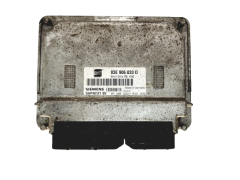 Ohjausyksikkö 03E906033D 5WP40121 05 Seat Siemens 19128