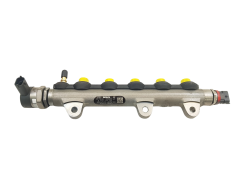 Polttoaineruisku 0445214155 8200842432 0281002800 Bosch 2.0 DCI Renault