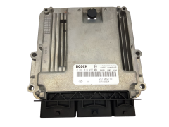 Ohjausyksikkö 0281019457 237102213R 237102553R Renault Bosch 27937