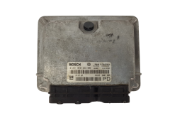 Ohjausyksikkö 24417169 0281010268 Opel Bosch GM 3668