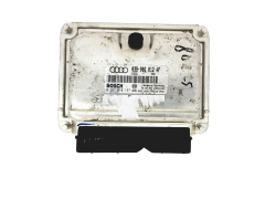 Ohjausyksikkö 038906012AF 0281010197 Audi Bosch