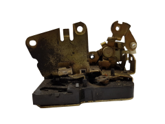 Oven lukitusmekanismi Vasen Taka 7701469940 Renault Clio 2 Megane I Scenic I 11261