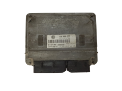 Ohjausyksikkö 03E906033 5WP40163 04 VW Siemens 15698