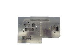 Ohjausyksikön moduuli 5DK009620-28 2129005101 Mercedes Hella