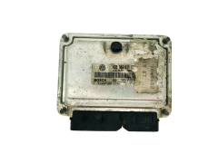 Ohjausyksikkö 038906019ET 0281010630 VW Bosch 32648