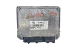 Ohjausyksikkö 047906027 5WP4331 02 VW Seat Siemens 53891