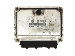 Ohjausyksikkö 0261204911 030906032E VW Bosch