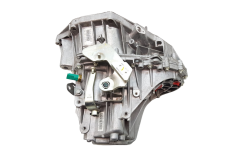 Vaihteisto Uusi Tee Nissan Juke 1.5 DCI TL4043 TL4148
