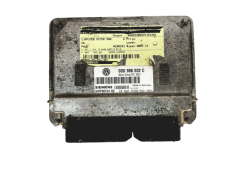 Ohjausyksikkö 03D906032C 5WP40124 03 VW Siemens 19170