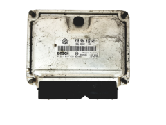 Ohjausyksikkö 038906012AM 0281010658 VW Bosch 18896