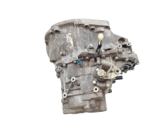 Vaihteisto ND0002 7701717852 1.9 dCi Renault Scenic 2 21
