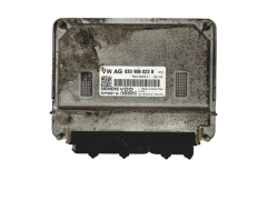 Ohjausyksikkö 03D906023B 5WP40421 04 VW Seat Siemens 18927