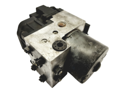 Abs-pumppu Audi A4 VW Passat 8E0614111 0273004132 Bosch 42505