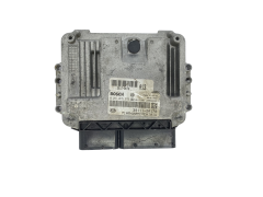 Ohjausyksikkö 0281015979 39111-2A170 71AM400MCVEHI01U KIA Bosch
