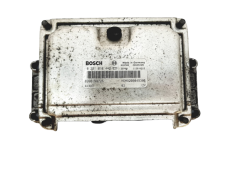 Ohjausyksikkö 0281010442 8200199726 8200049306 Renault Bosch 19867