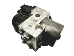 Abs-pumppu Volvo V40 S40 30857585 0273004224 Bosch 37812