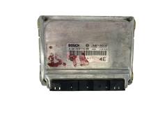 Ohjausyksikkö 0281010718 23710 4U111 Nissan Bosch 49722