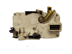 Oven lukitusmekanismi Oikea Etu 9136J1 Peugeot 306 Kiekert 10686