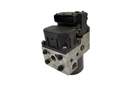 Abs-pumppu Audi A4 VW Passat 8E0614111 0273004132 Bosch 4131