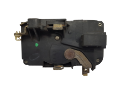Oven lukitusmekanismi Etu Vasen 9135H2 Peugeot 306 Kiekert 10667