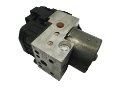 Abs-pumppu Tata Indica 270242804905 0273004615 Bosch 63586