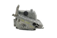 Moottorin kiinnike 7700103258 Renault Clio 2 1,2 8v 770010325