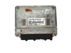 Ohjausyksikkö 03D906023 5WP40806 04 VW SEAT SKODA Siemens 29526