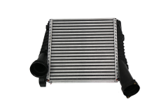 Välijäähdytin 7L6145803D 11451392301 Audi Q7 VW Touareg Vika