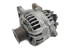 Laturi 8200323137 0124425034 Bosch 1.4 1.6 Renault Clio 3