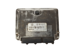 Ohjausyksikkö 038906018EC 0281001914 Seat Bosch 3669