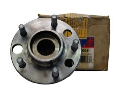 Pyörännapa Etu Buick Cadillac Oldsmobile 7470585